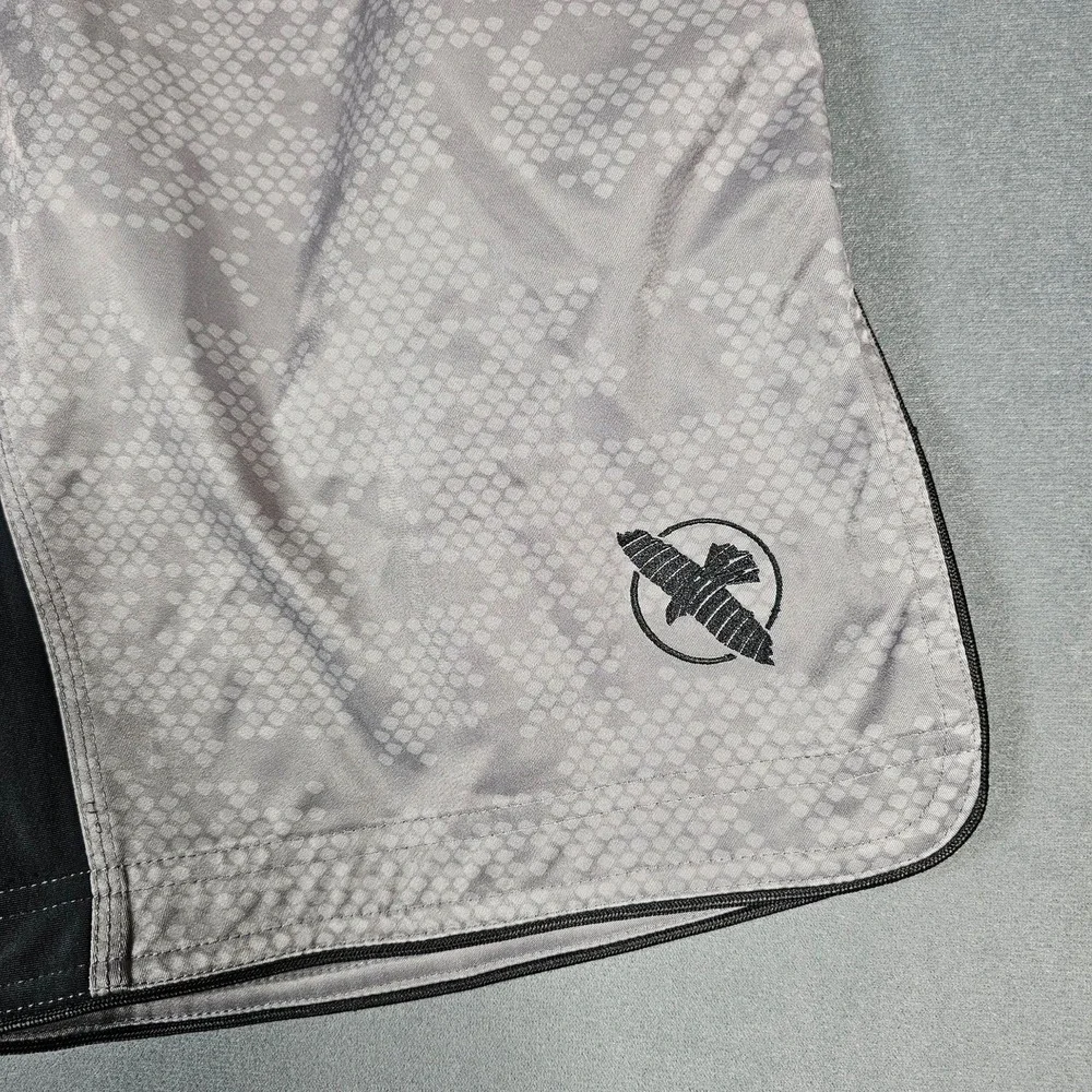 Hayabusa Shorts Mens Small Gray Geometric MMA Grappling Training Stretch Fight